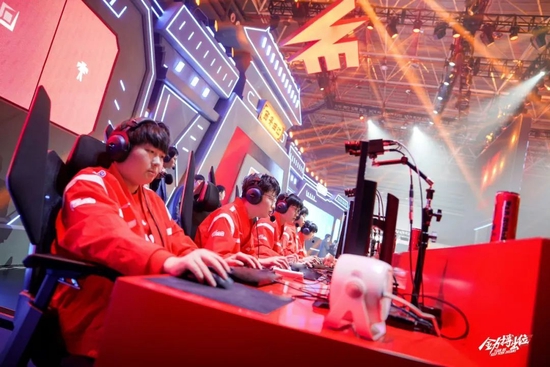 草坪下置可 草坪下置可