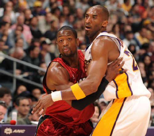 球被解围 球被解围